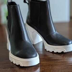 Sorel Women's Brex Leather Pull On Chelsea Boots